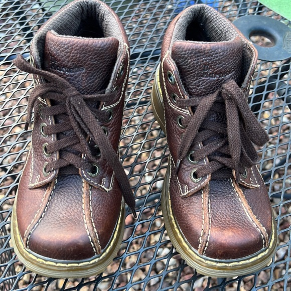 Dr. Martens Vintage Daisy Floral Embossed Brown Ankle Boots - Picture 17 of 17